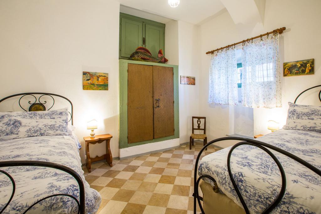 Il Batti Apartment Water Front And Private Beach Тосколано-Мадерно Экстерьер фото